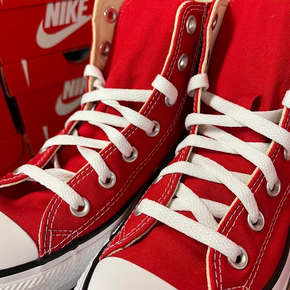 Converse Women's Red Trainers - Picture 6 of 7